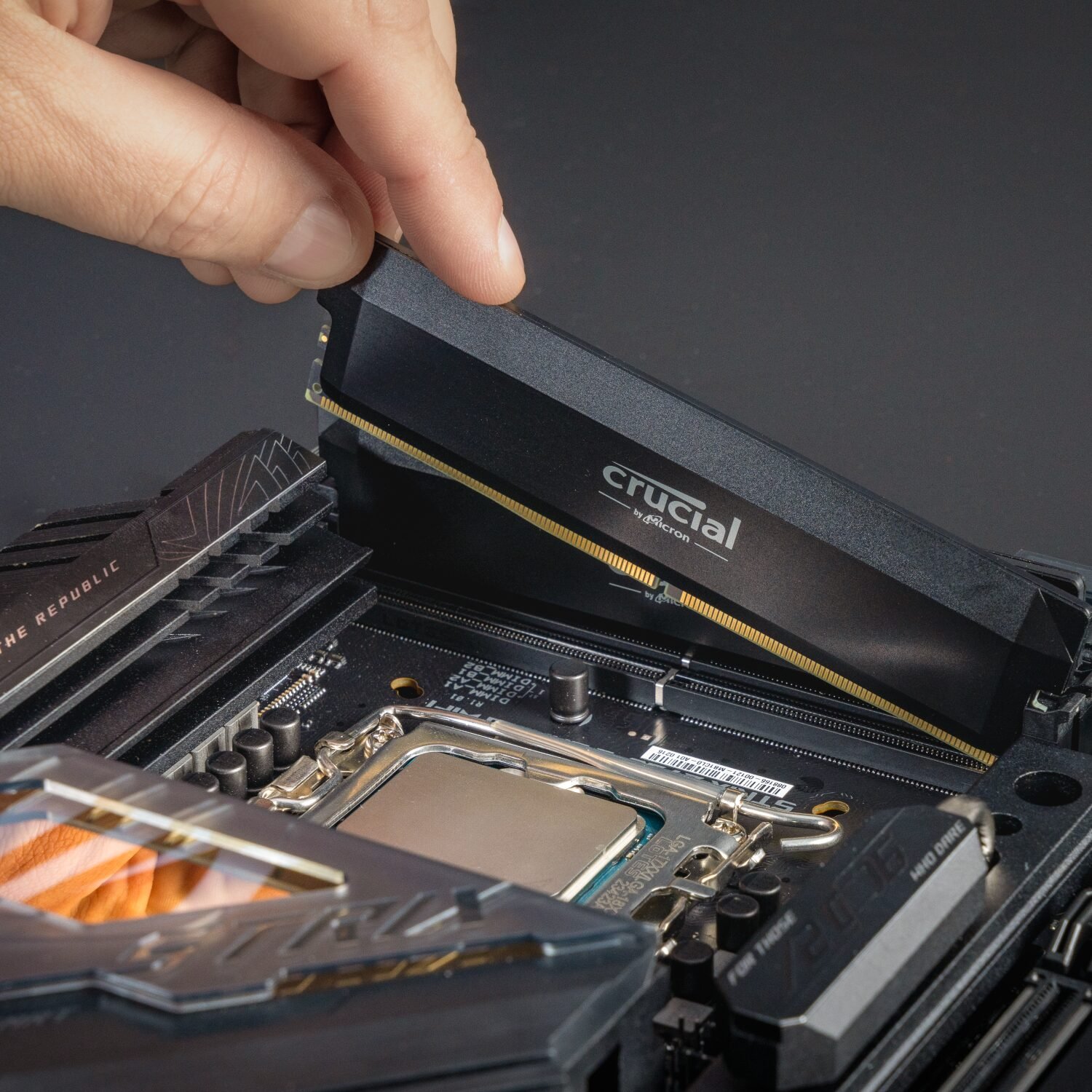 Crucial Pro DDR5-5600 128GB Desktop Memory Kit - Image 4