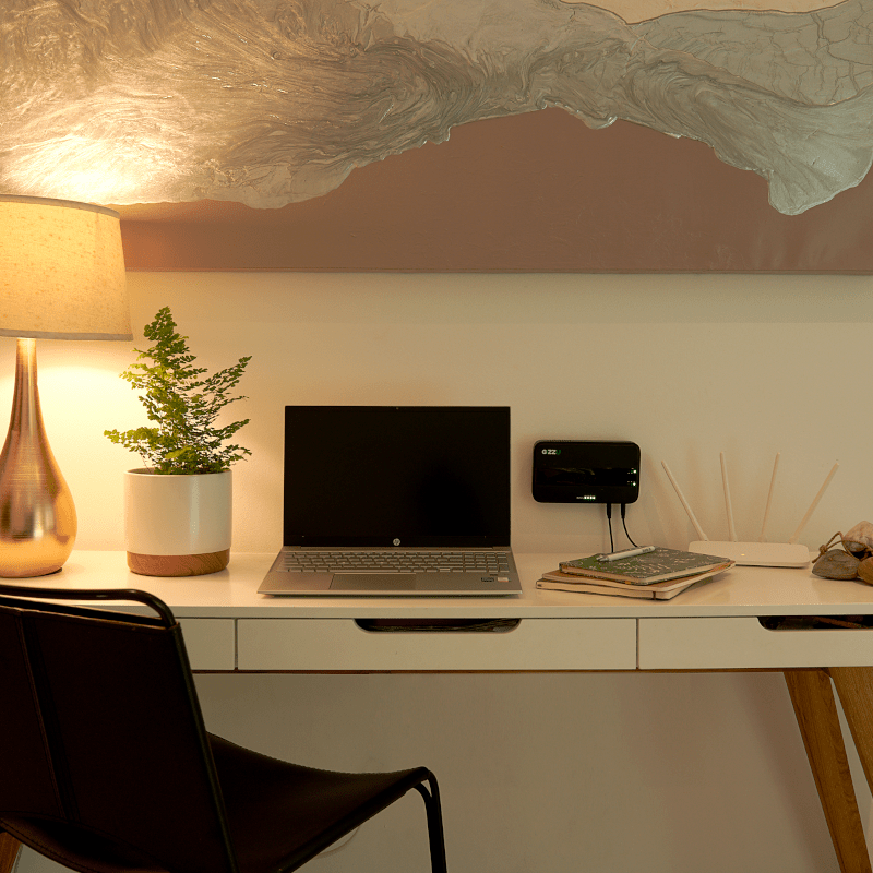 GIZZU 36W 32Wh 8800mAh Mini Dual DC UPS Lithium - Black - Image 2