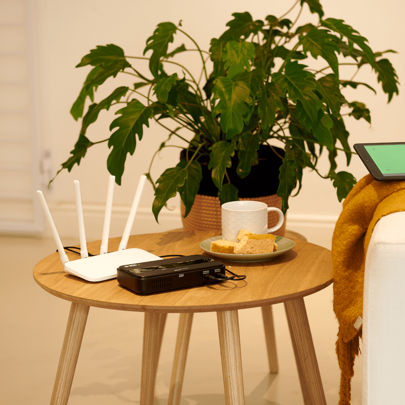 GIZZU 36W 32Wh 8800mAh Mini Dual DC UPS Lithium - Black - Image 4